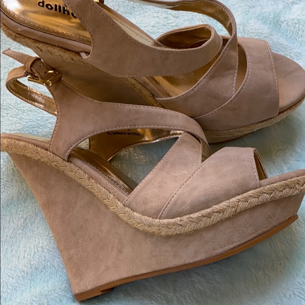 Cream wedges